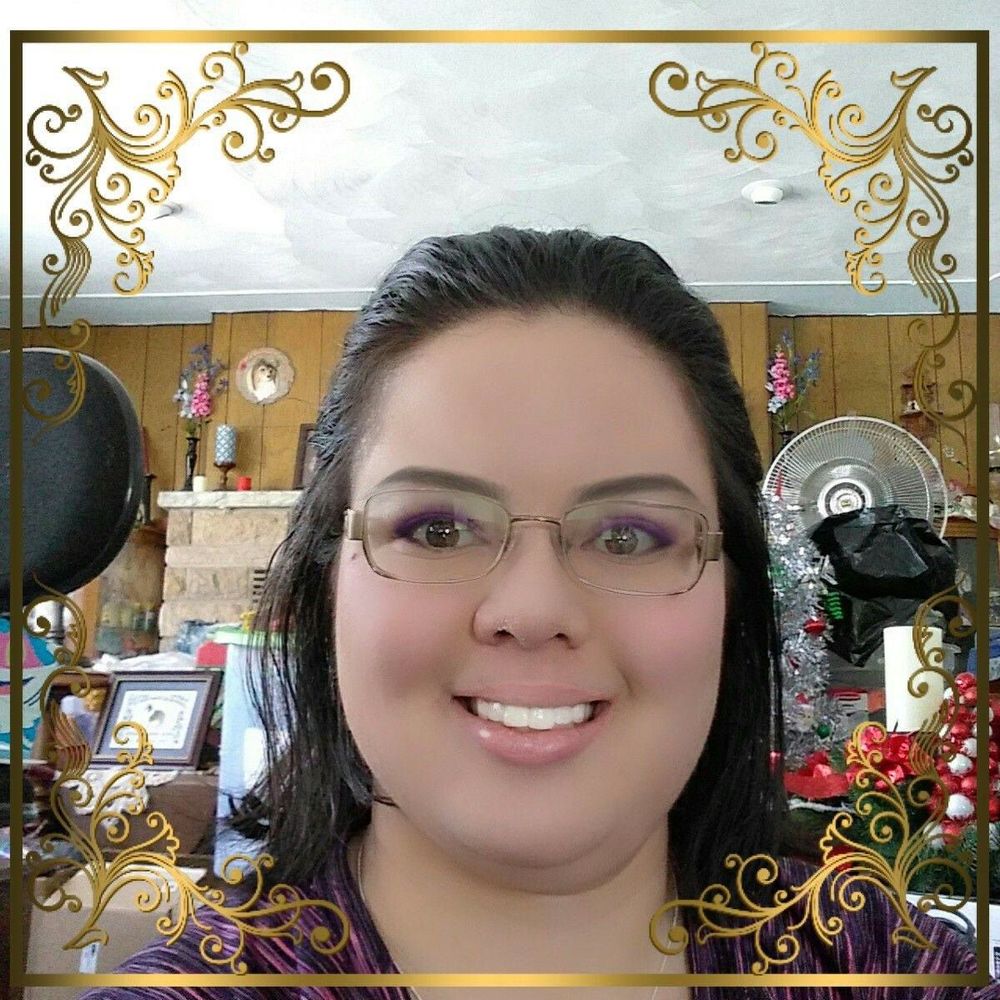 Meet your Posher, Carolyn